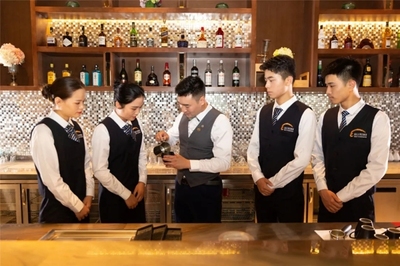 2022年職校選擇哪些專業(yè)，為餐飲企業(yè)管理服務(wù)就業(yè)前景廣闊